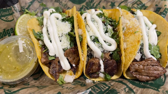 3 Seasoned Sliced Beef Taco.
