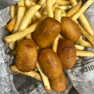 Kids Corn Dogs W/fries